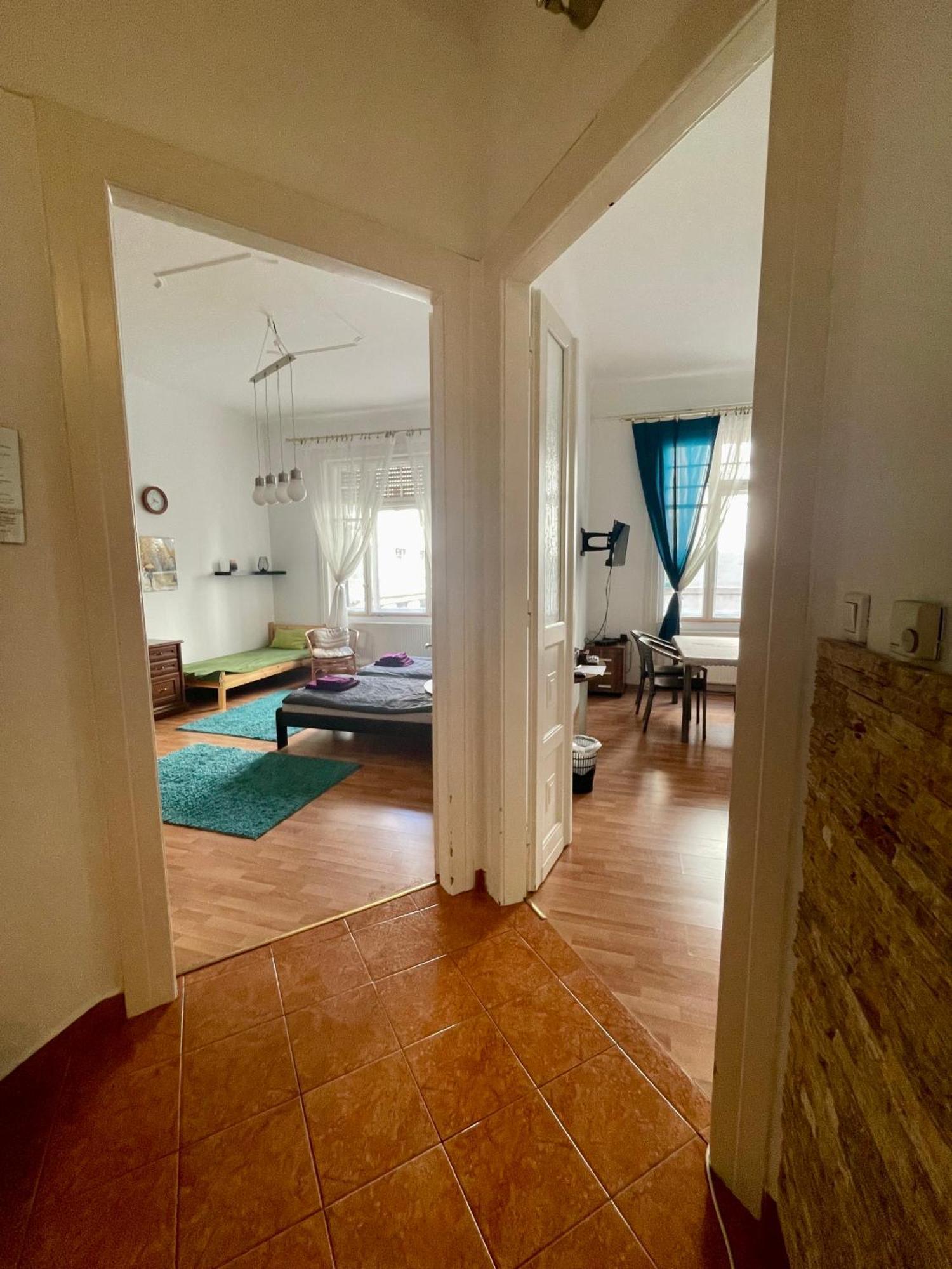 Kriszti Apartment Budapest Ngoại thất bức ảnh